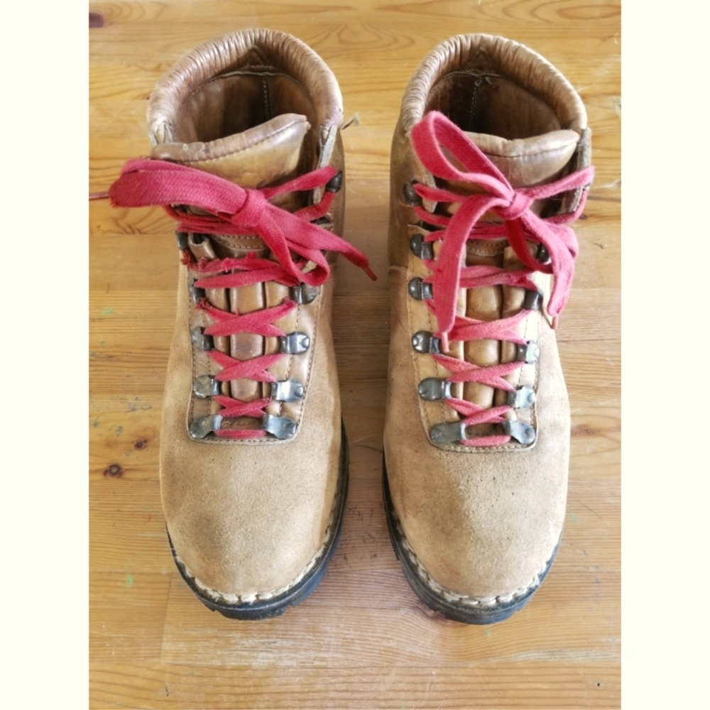 Vtg Italian Dunham brown leather hiking boots